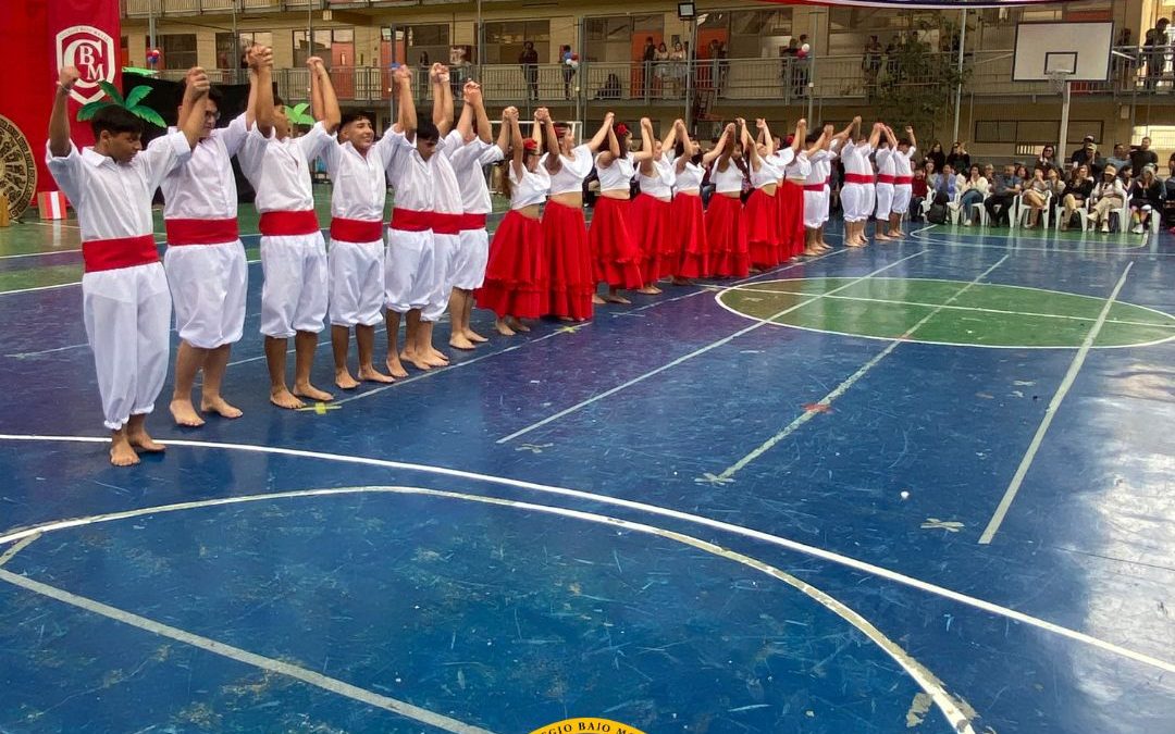 Estudiantes de Cuartos Medios del Colegio Bajo Molle cierran su ciclo artístico con una espectacular muestra de bailes latinoamericanos