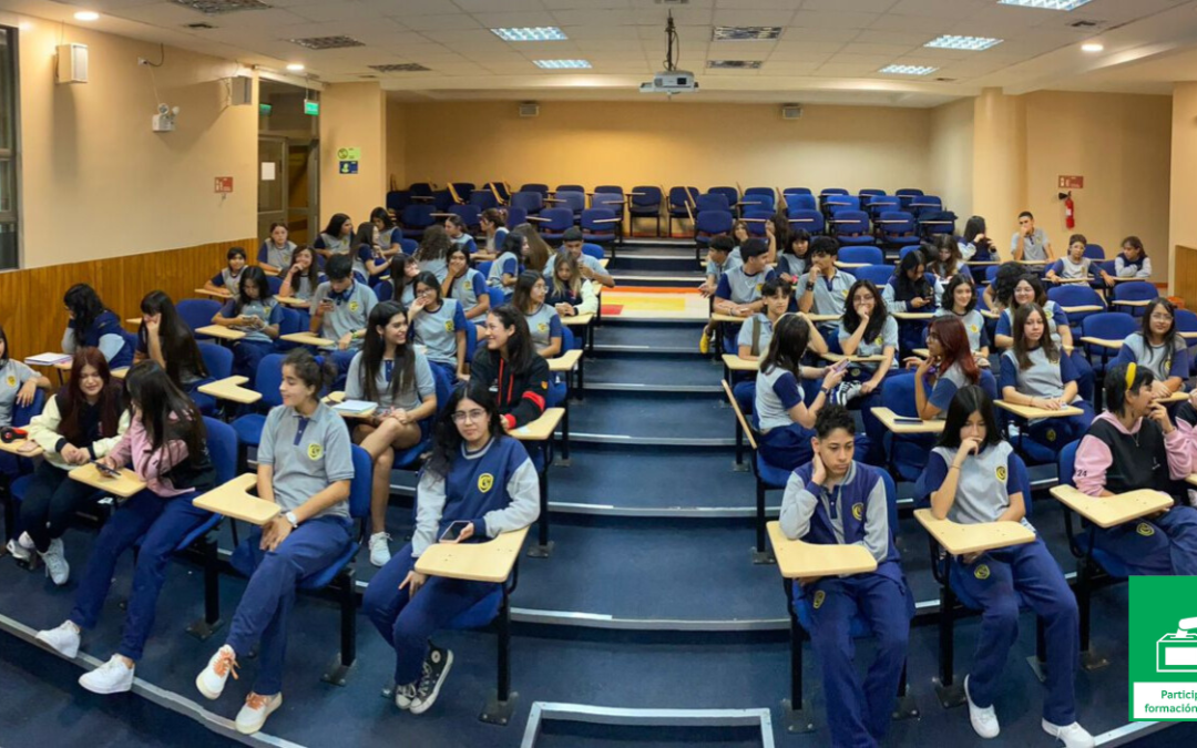 Alumnas y alumnos participaron de primera asamblea escolar 