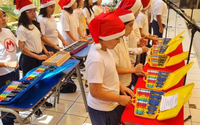 Colegio Bajo Molle gozó del último día de villancicos navideños