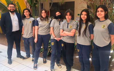 Equipo de nuestro colegio participa en la Olimpiada de Química de la UMCE