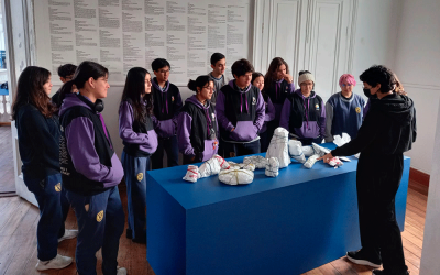 Nuestros alumnos y alumnas de IV° Medio visitan la Expo “Memorias Tarapaqueñas”